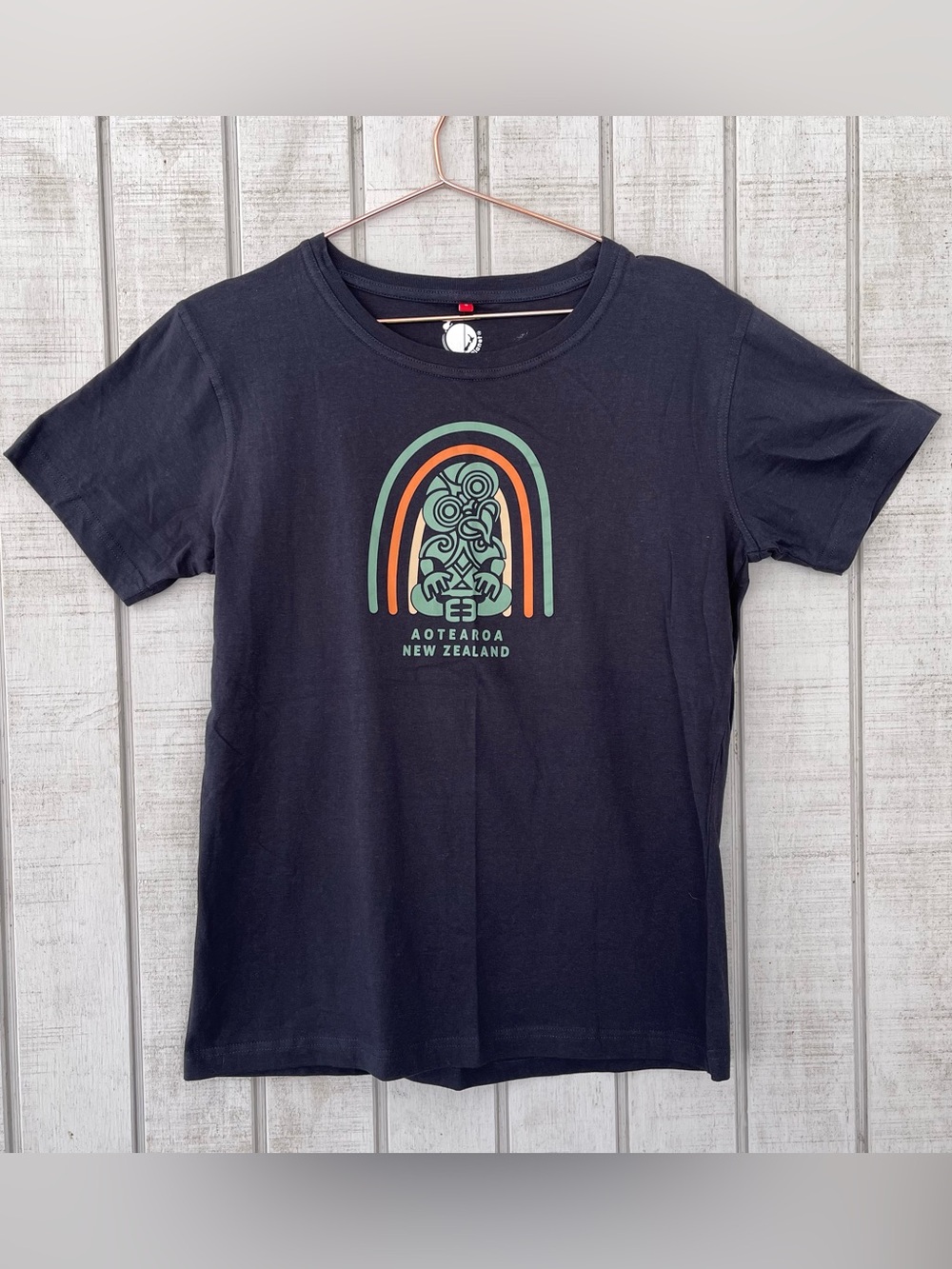NWT Kiwi Planet New Zealand Black Graphic T Shirt Small Aotearoa